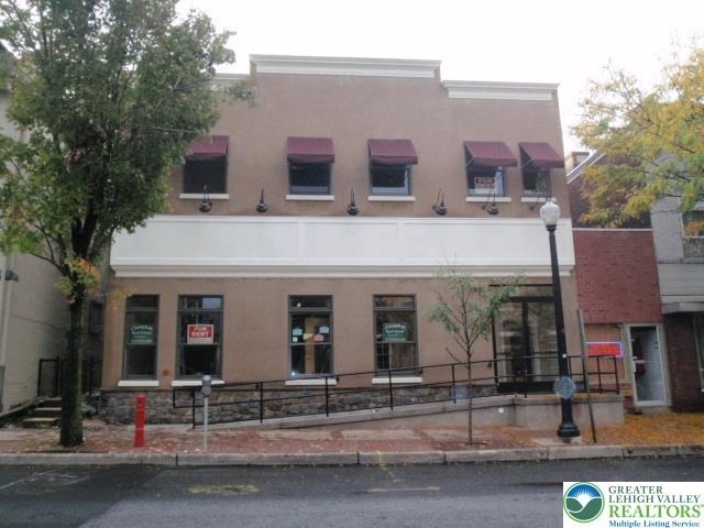 128 W 4th Street - Photo 1