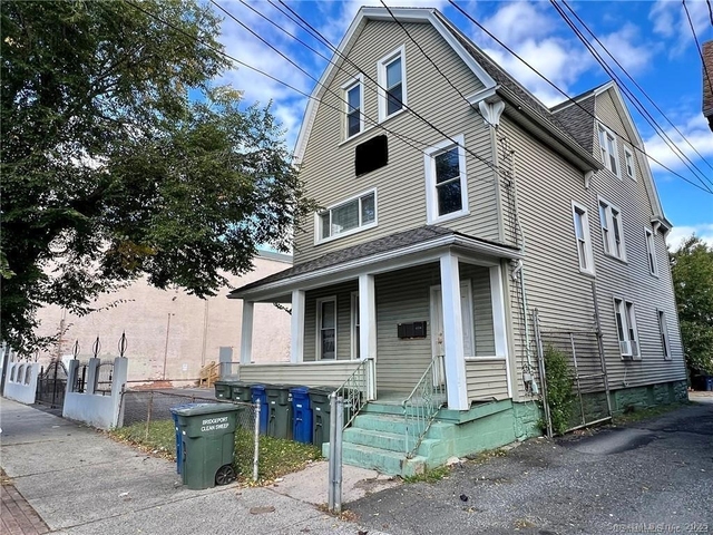 1102 Main Street - Photo 1