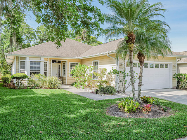 335 Hawthorne Lane - Photo 1