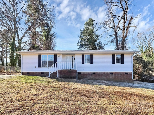 2429 Marlowe Avenue - Photo 1