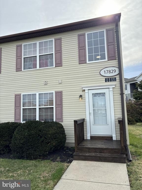 17829 Callaway Drive - Photo 1