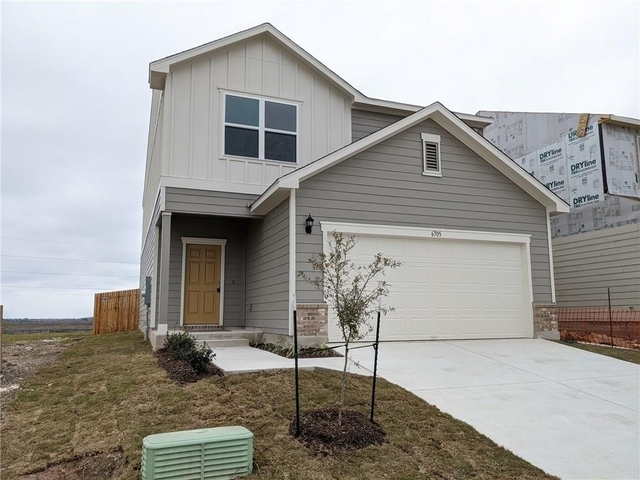 6705 Routenburn St - Photo 1