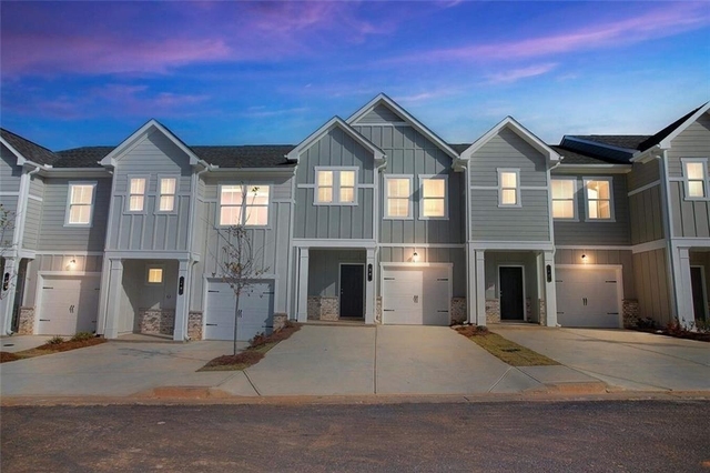 10 American Avenue - Photo 1