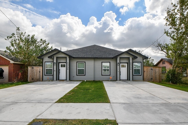 9734 Pelsey Street - Photo 1