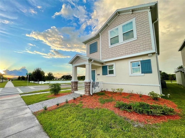 1543 Cross Prairie Parkway - Photo 1