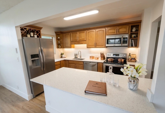 2741 Taft Street - Photo 1