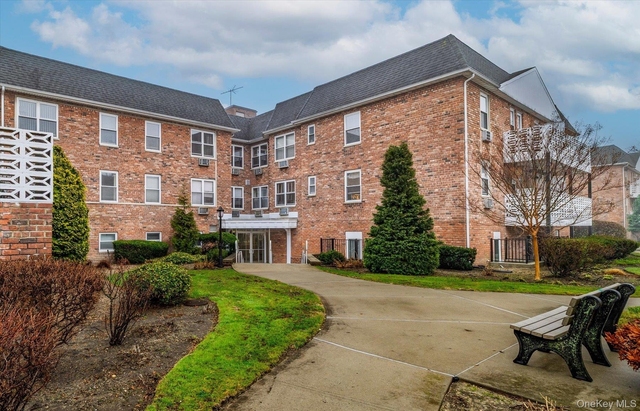 2 Fowler Avenue - Photo 1