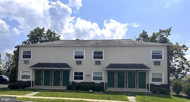 100 E Mt Vernon Unit 1 - Photo 1