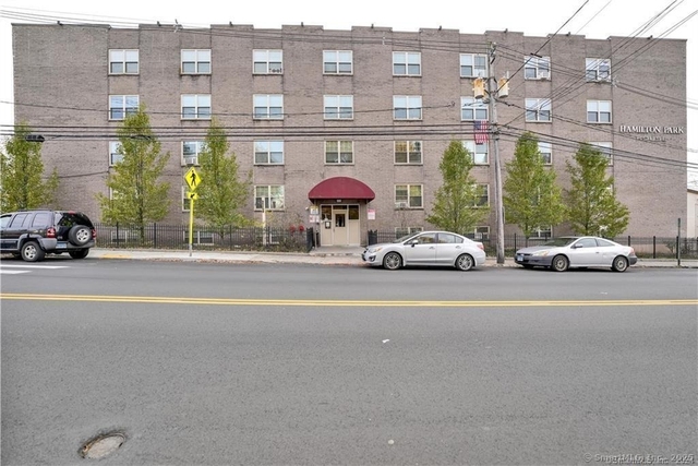 1660 Main Street - Photo 1
