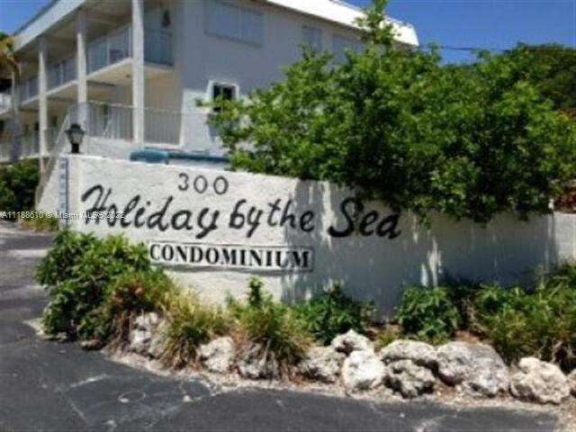 300 Ocean Drive - Photo 1
