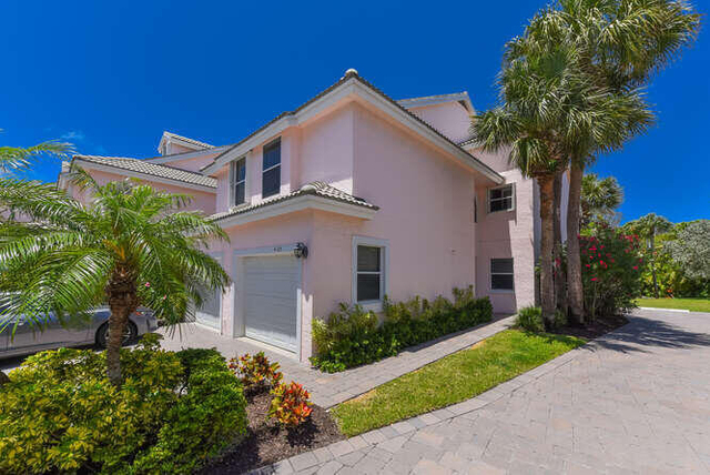 4105 Fairway Drive N - Photo 1