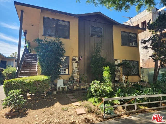 939 N Stanley Avenue - Photo 1