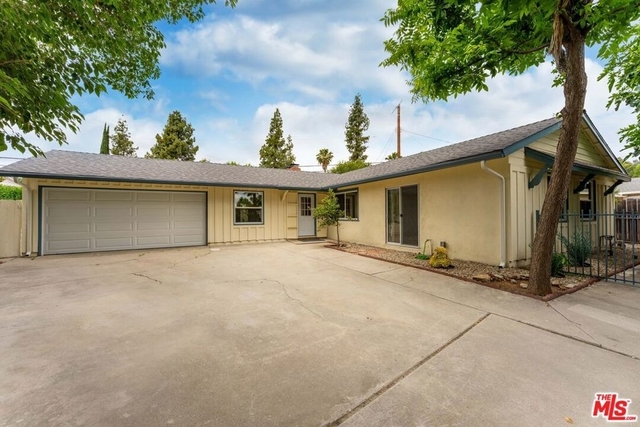 22736 Cantlay Street - Photo 1