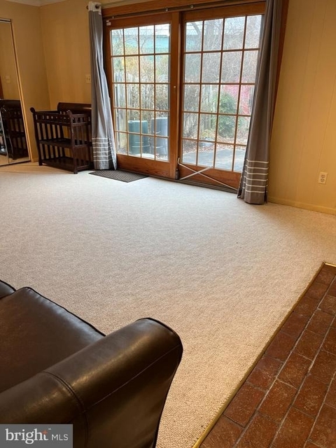 147 East Street Ne - Photo 1