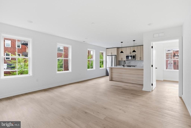 208 Vine Street - Photo 1