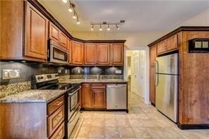 2210 Pearl St - Photo 1