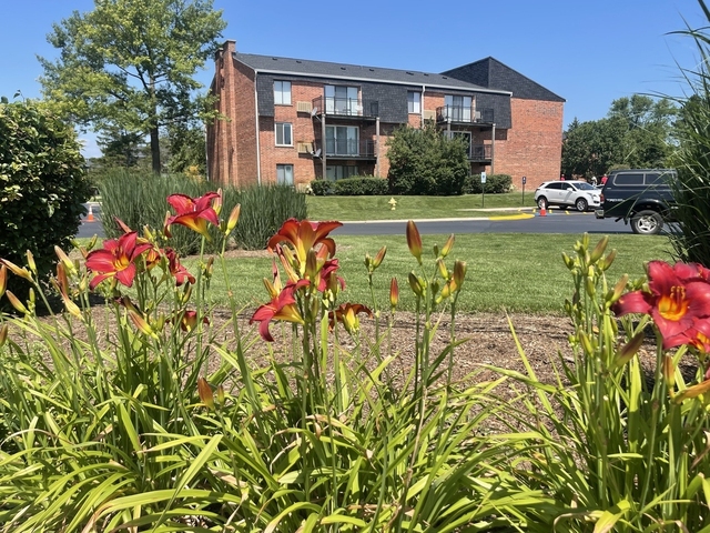 4400 W Lake Avenue - Photo 1