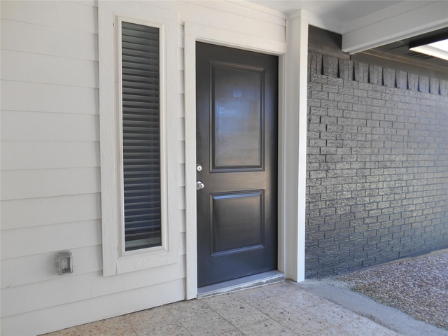 1547 Greenfield Road - Photo 1