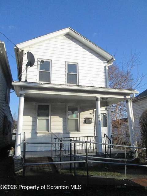 811 Cedar Avenue - Photo 1