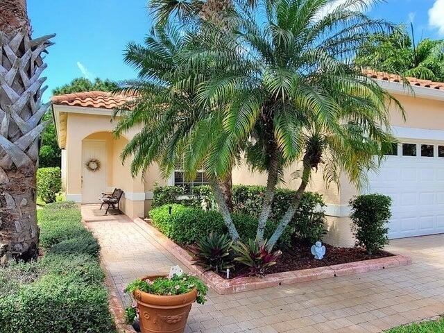430 Nw Lismore Lane - Photo 1