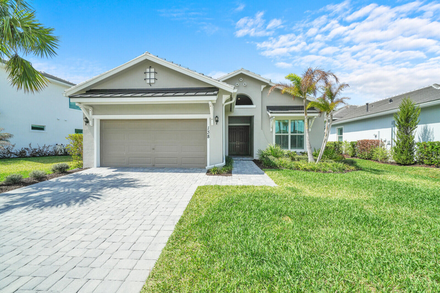 138 Se Palma Street - Photo 1