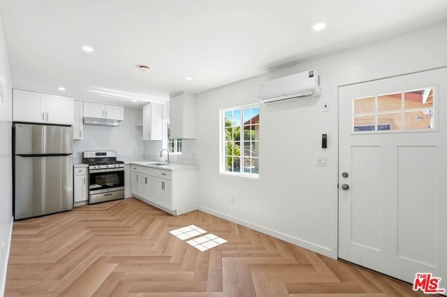 11445 Delano Street - Photo 1