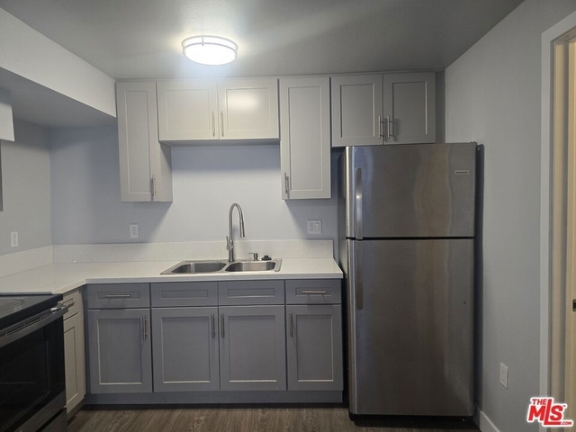 4929 Lynnfield Street - Photo 1