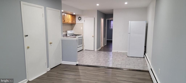 230 W Roosevelt Boulevard - Photo 1