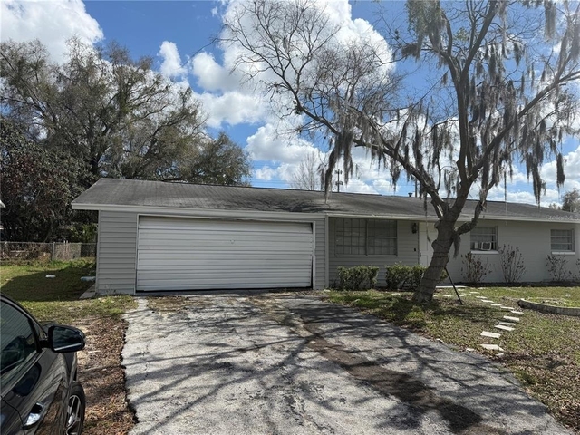 2105 Sw 38th Court - Photo 1