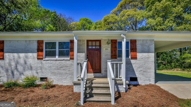 680 North Avenue - Photo 1