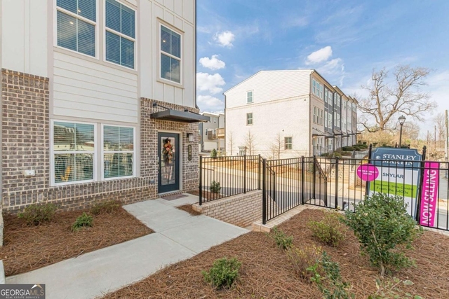 1205 Skylar Lane Se - Photo 1