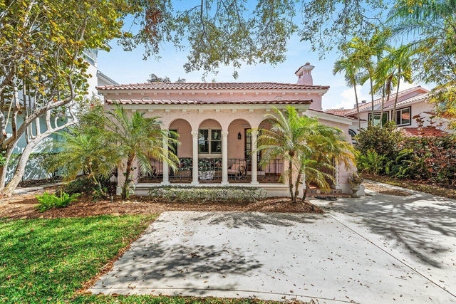 217 Se Coconut Avenue - Photo 1