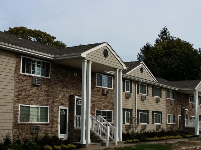 327 Brook Avenue - Photo 1