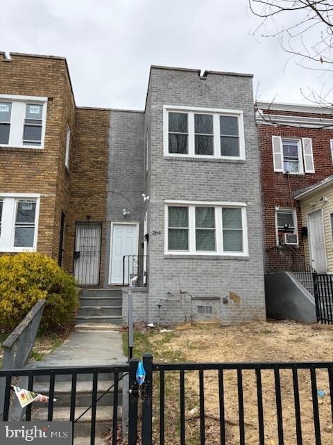 264 Boyd Street - Photo 1