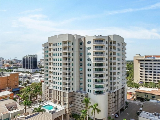 1771 Ringling Boulevard - Photo 1