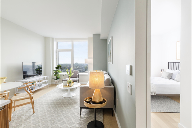 123 Linden Boulevard - Photo 1