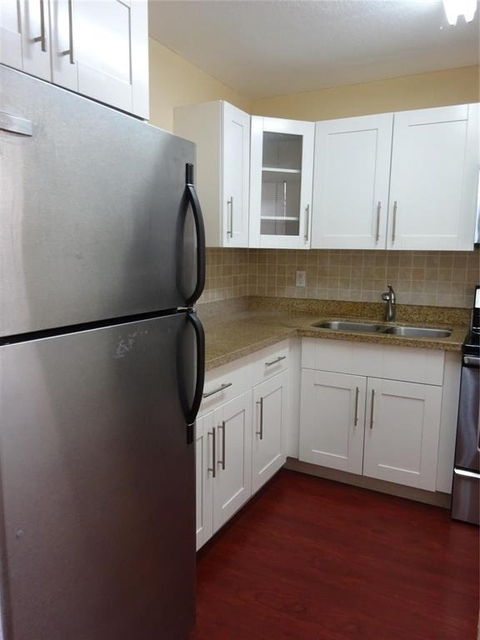 6050 Nw 64th Avenue - Photo 1