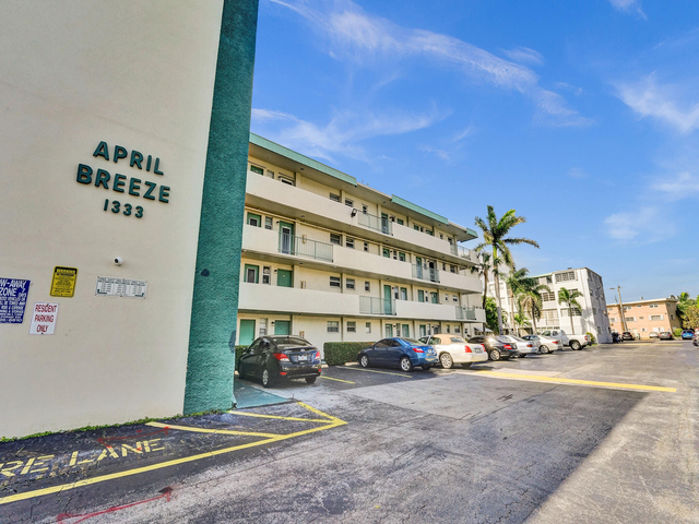 1333 E Hallandale Beach Boulev - Photo 1
