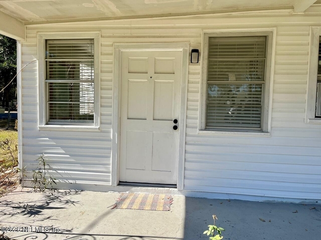 8903 Hipps Road - Photo 1