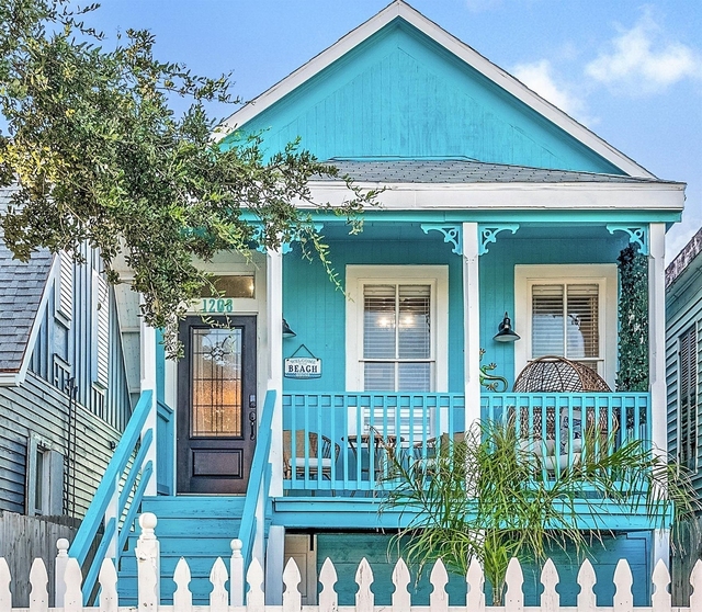 1208 Avenue K Drive - Photo 1