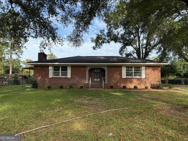 412 Roberson Street - Photo 1