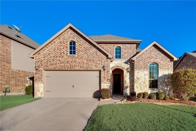 629 Hummingbird Drive - Photo 1