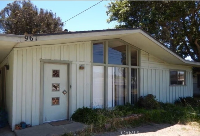 961 W Foothill Boulevard - Photo 1