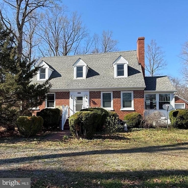 9253 Dahlgren Road - Photo 1