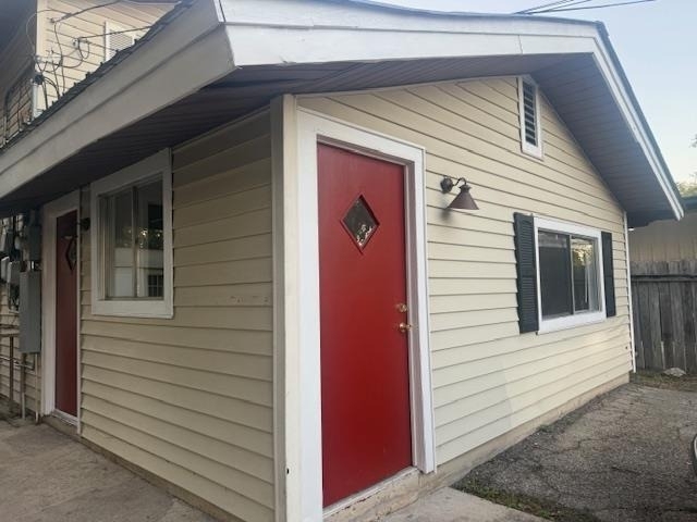 417 S Commerce St - Photo 1