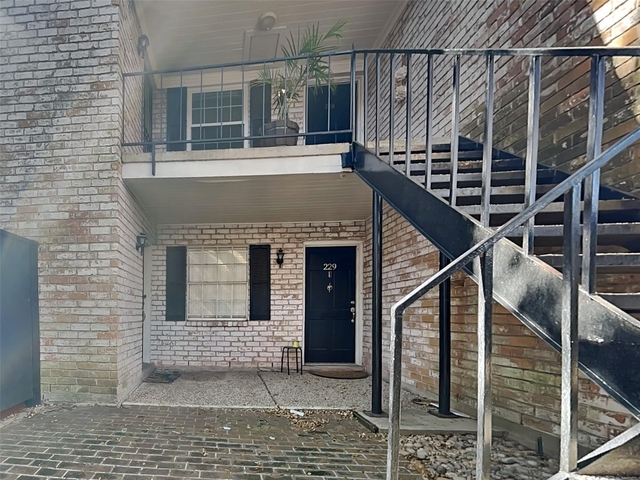 7900 Westheimer Road - Photo 1