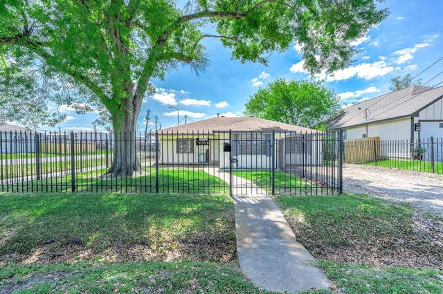 4356#a Phlox St Street - Photo 1