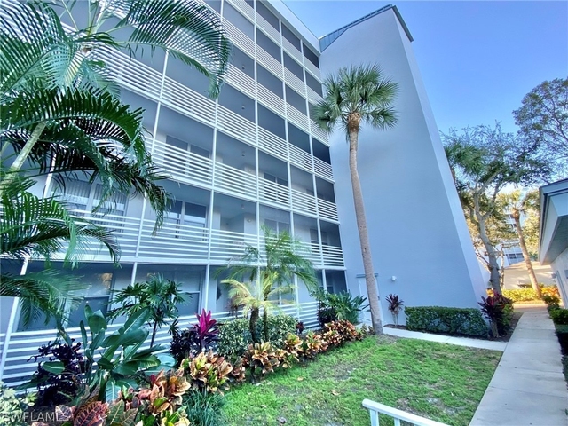 290 Naples Cove Drive - Photo 1