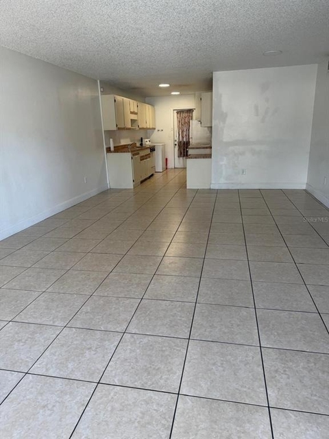 500 E Rosewood Lane - Photo 1