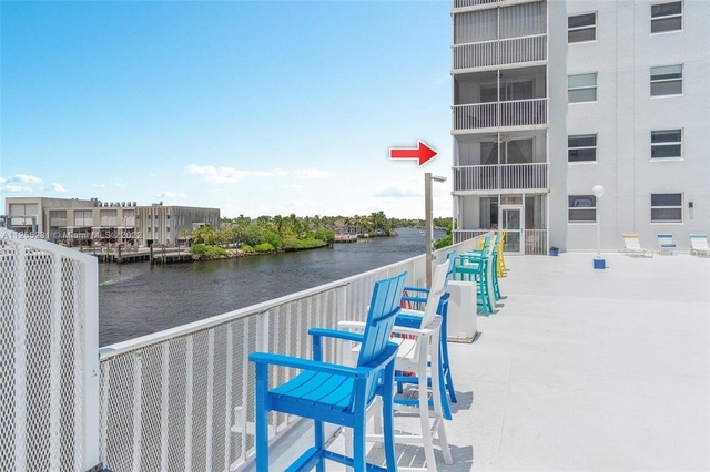 1505 N Riverside Drive - Photo 1